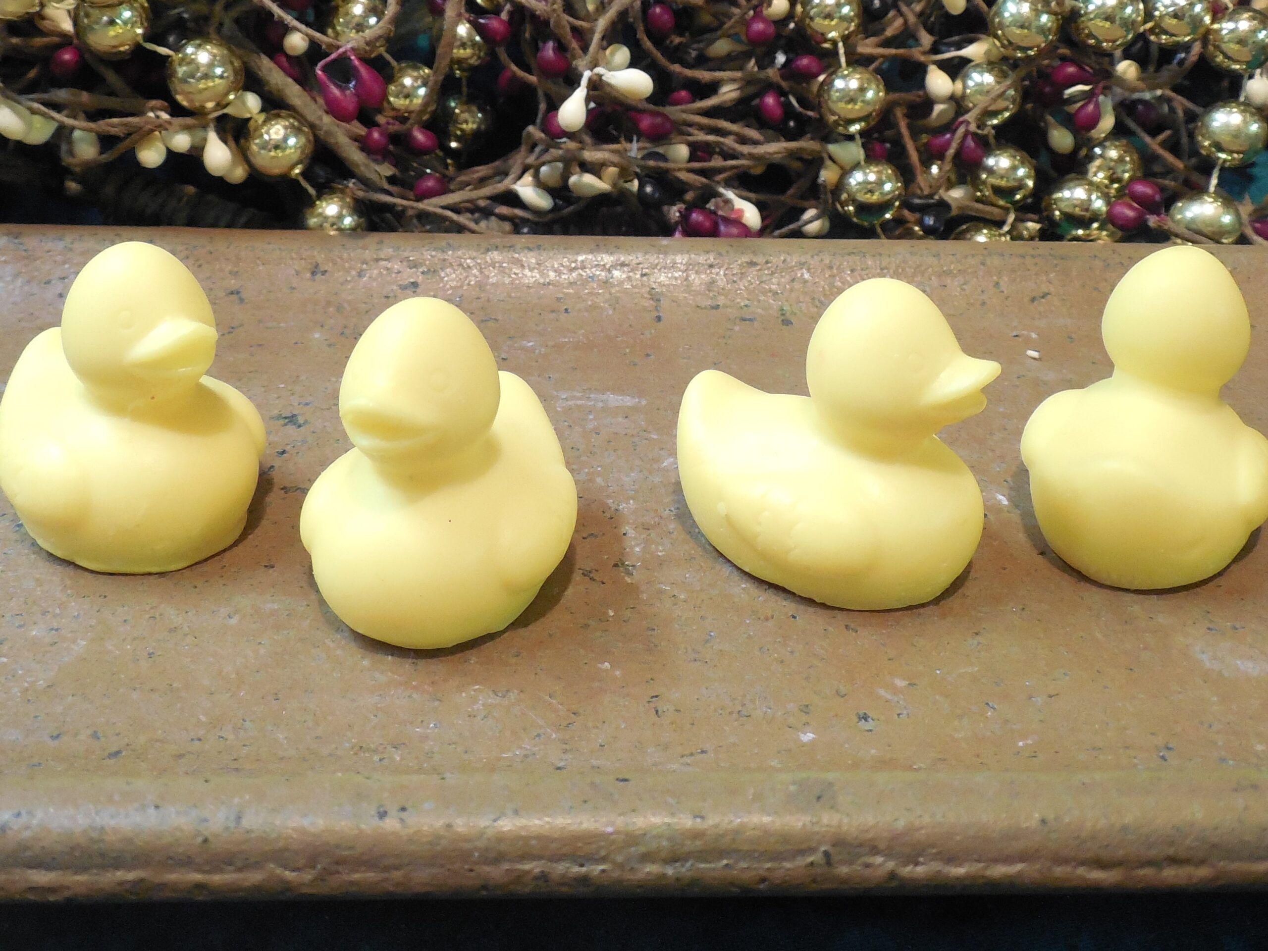 https://www.vanyulay.com/wp-content/uploads/2017/05/Rubber-Duckie-Mold-5344-2-scaled.jpg